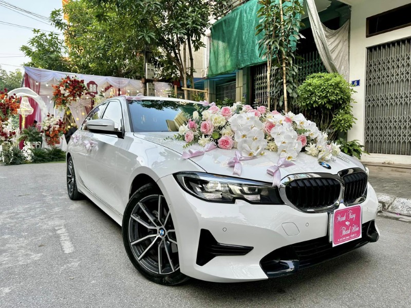 Trang trí xe hoa BMW
